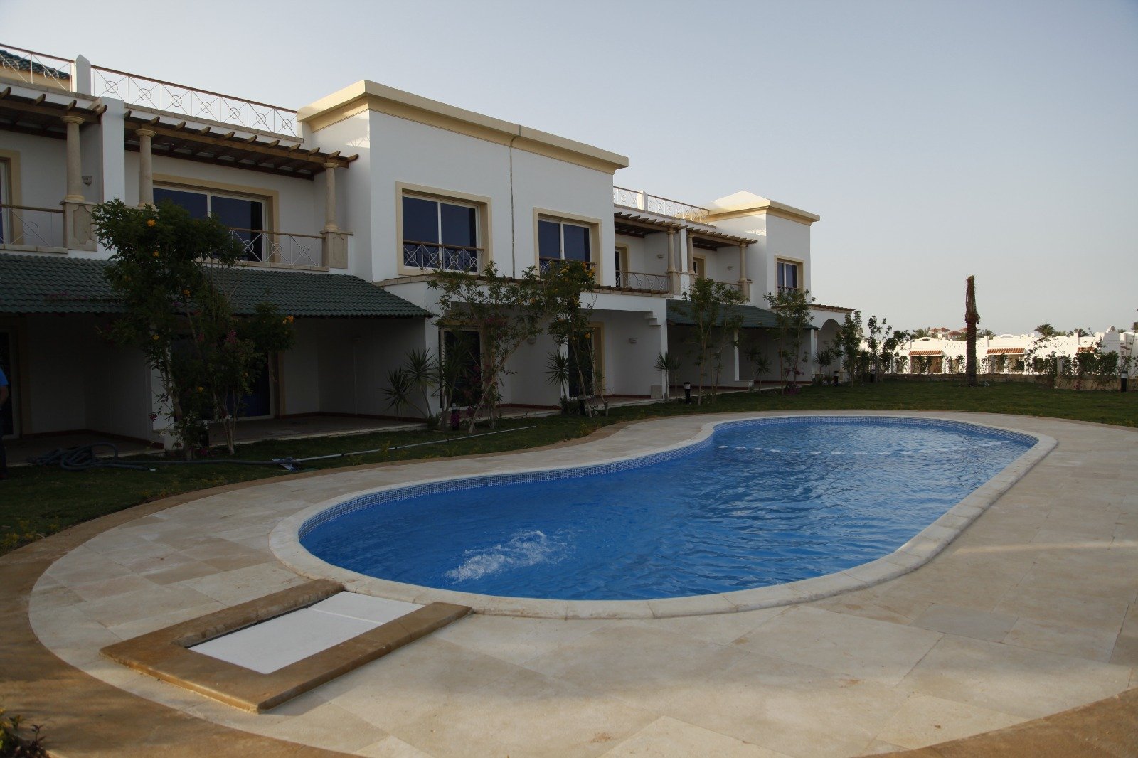 Public and hospitality swimming pool