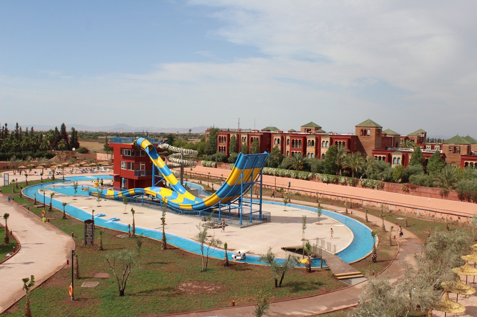 Water features and water games